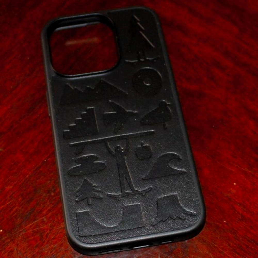 Heyday™ with Keiji Ishida iPhone 15 Pro Faux Leather Case with MagSafe – NIB